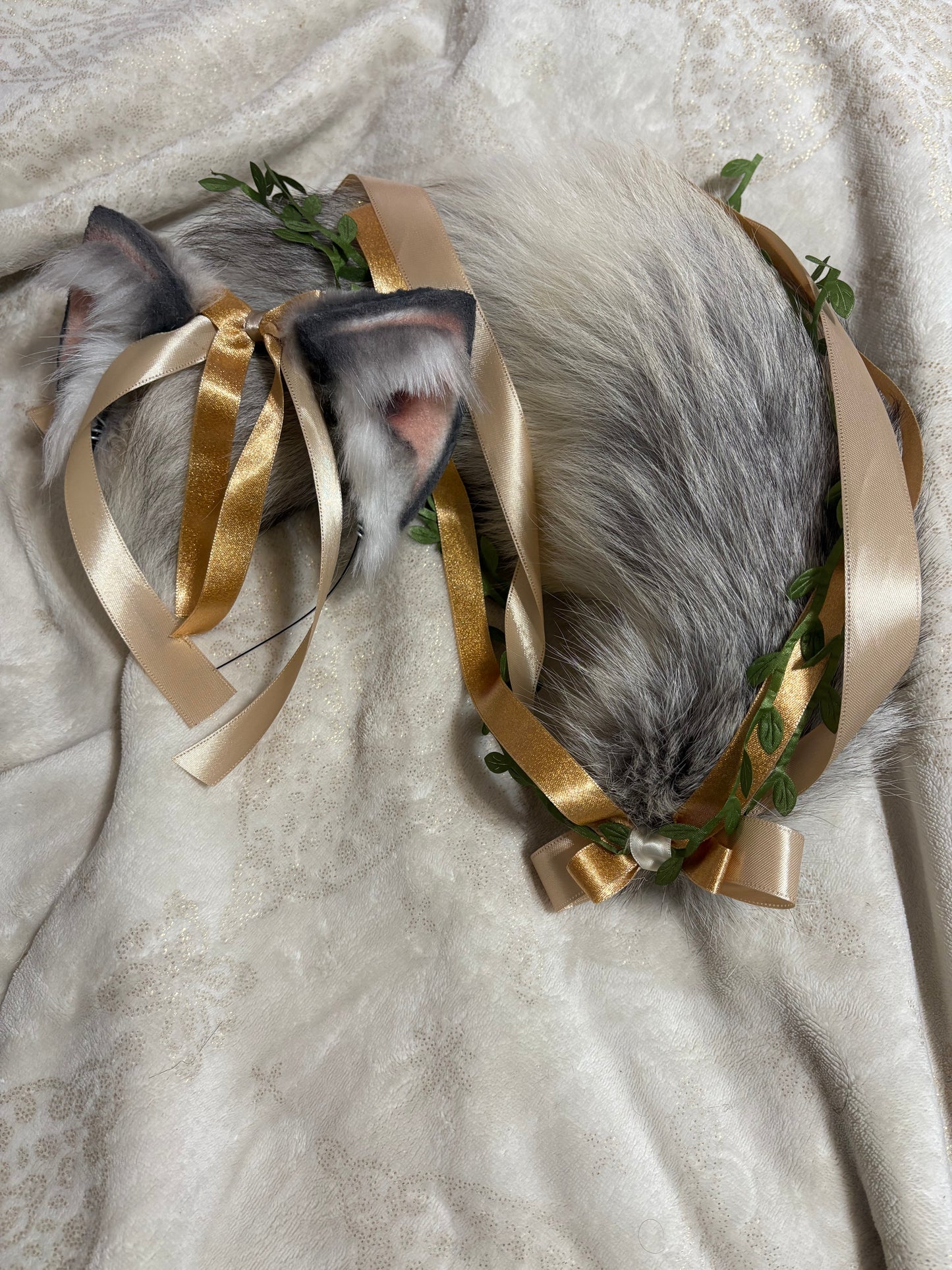 "Golden Leaf" Kitty set